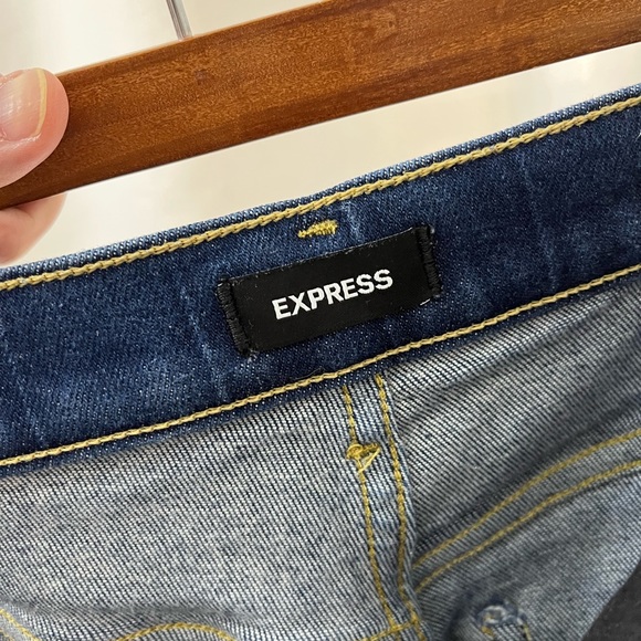 Express Slim Super High Rise Jeans 4/R - Picture 2 of 8